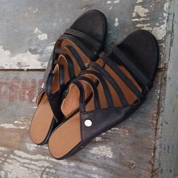 STAUD Emma black slip on leather sandals 36 6