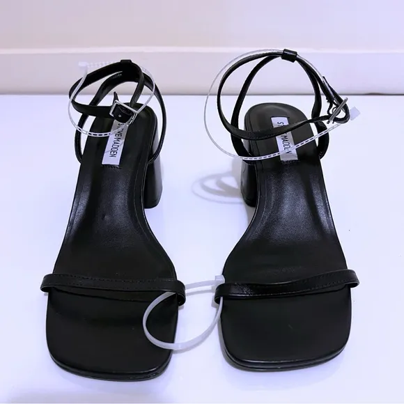 Steve Madden Audrina Block Heel Sandals Black SZ 8.5 New