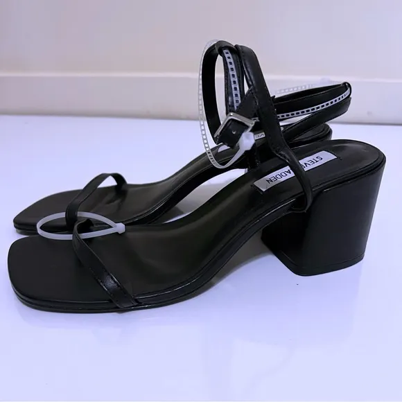 Steve Madden Audrina Block Heel Sandals Black SZ 8.5 New