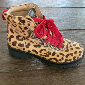 Steve Madden Bam Leopard Cow Hair Hiking Boot Size 6