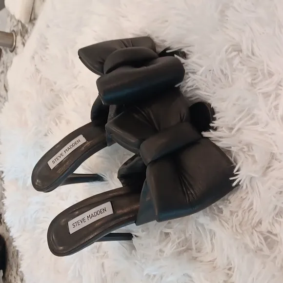 Steve Madden Indulge 100% Soft Leather Sandals Oversized Dramatic Bow! NEW SZ 7