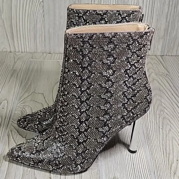 Steve Madden Robyn Snake Jeweled Ankle Boots Womens Size 5.5 NEW