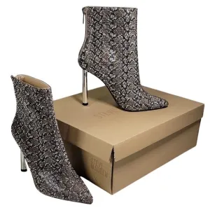 Steve Madden Robyn Snake Jeweled Ankle Boots Womens Size 5.5 NEW