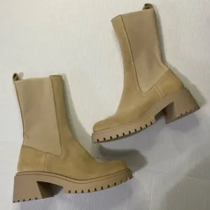 Steve Madden Womens Size 8 Chelsea Boots Beige Hesitant Round Toe Block Heel