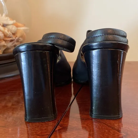 Stuart Weiztman Synergy 90’s Black Elastic Open Toe Sling Back Heels Size 9.5
