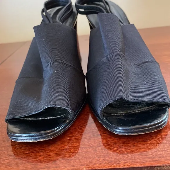 Stuart Weiztman Synergy 90’s Black Elastic Open Toe Sling Back Heels Size 9.5