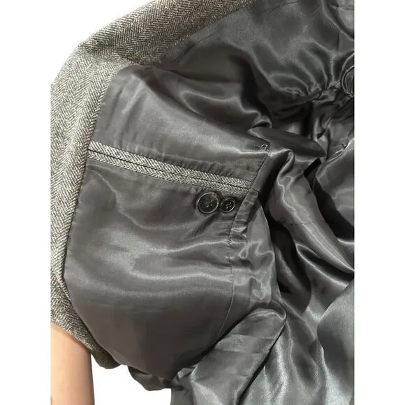 Studio Suits Handcrafted Gray Twead Wool Blend Blazer Silk Hankerchief Size 38