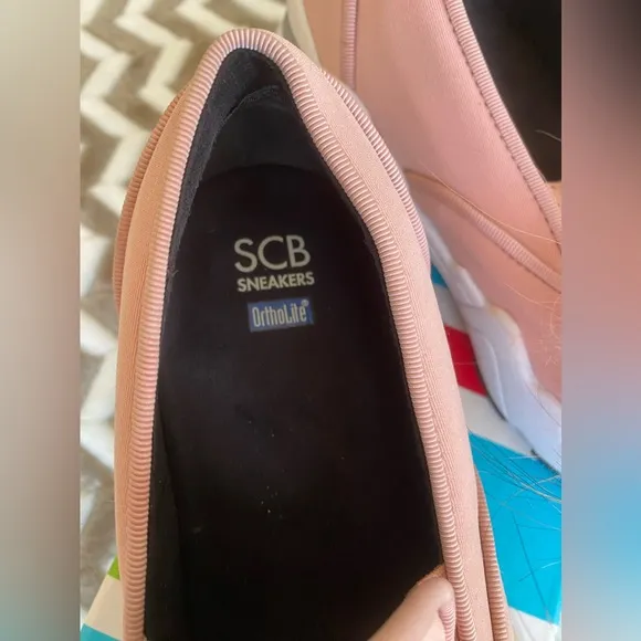 Suecomma Bonnie SCB Sneakers Womens Ortholite Pink Fur Accent Shoes Sz 8…