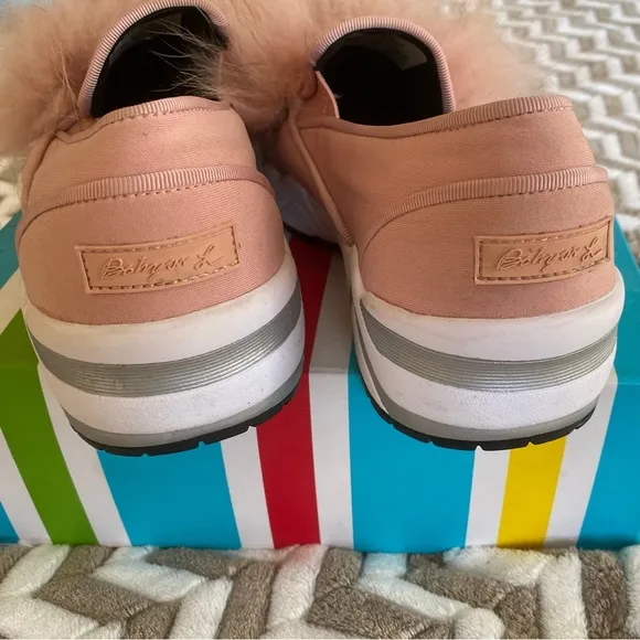 Suecomma Bonnie SCB Sneakers Womens Ortholite Pink Fur Accent Shoes Sz 8…