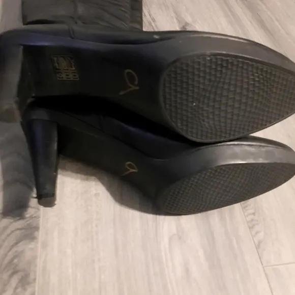 Tall Platform Matrix Boots Size 9