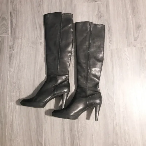 Tall Platform Matrix Boots Size 9
