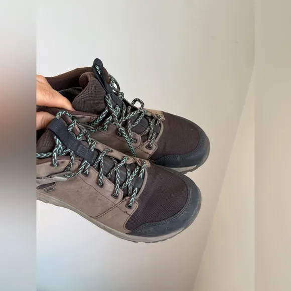 Teva Grandview GTX Hiking Boots 8.5