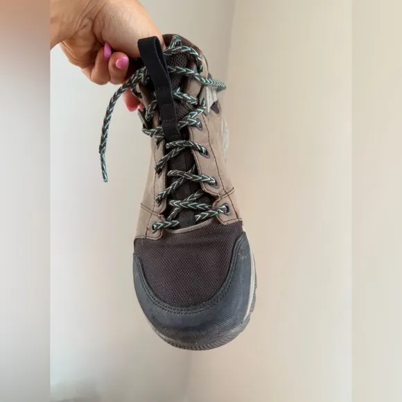 Teva Grandview GTX Hiking Boots 8.5