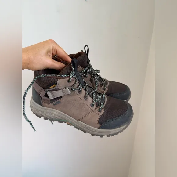 Teva Grandview GTX Hiking Boots 8.5