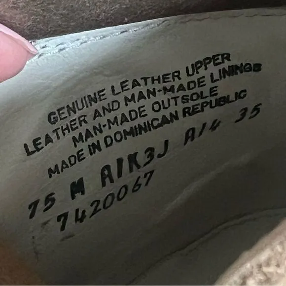 Timberland Classic 6” Premium Satin Taupe Boots Size 7.5 Anti-fatigue Lace Up