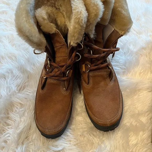 Timberland Mukluk Lace Up Boot size 7.5