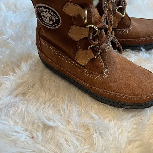 Timberland Mukluk Lace Up Boot size 7.5