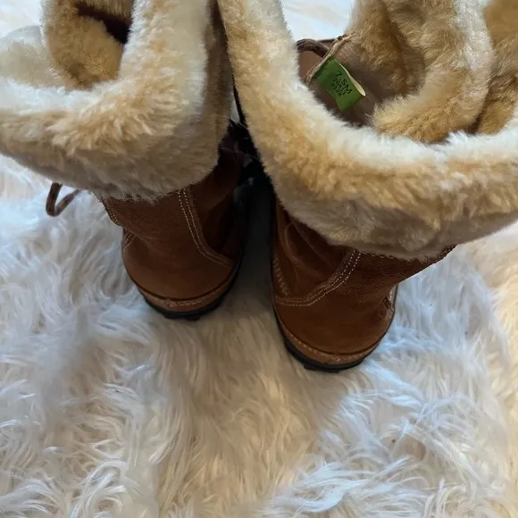 Timberland Mukluk Lace Up Boot size 7.5