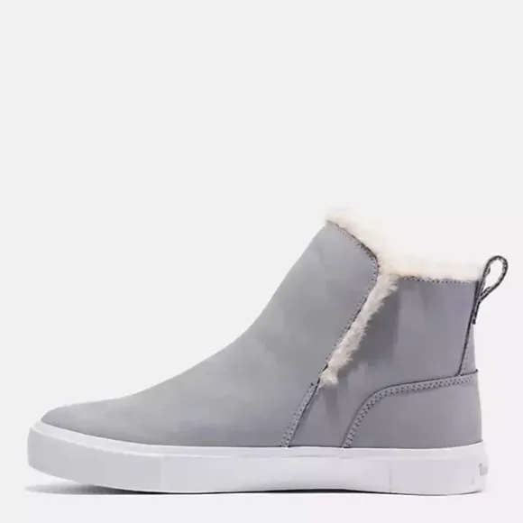 Timberland Skyla Bay Booties Faux Fur Lined Waterproof Sneaker Boots Nubuck Pull