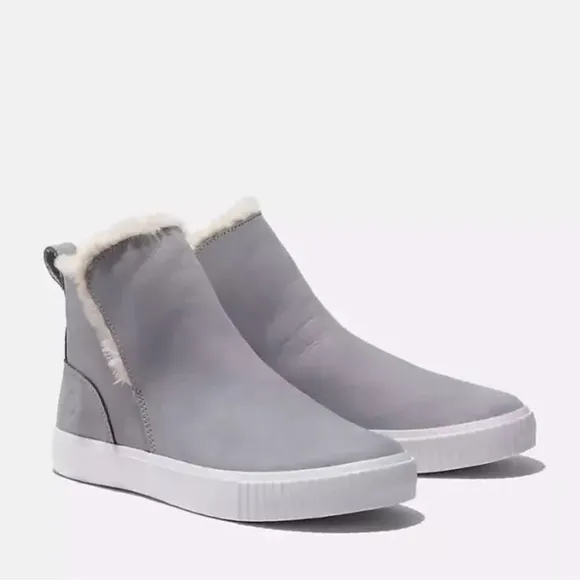 Timberland Skyla Bay Booties Faux Fur Lined Waterproof Sneaker Boots Nubuck Pull
