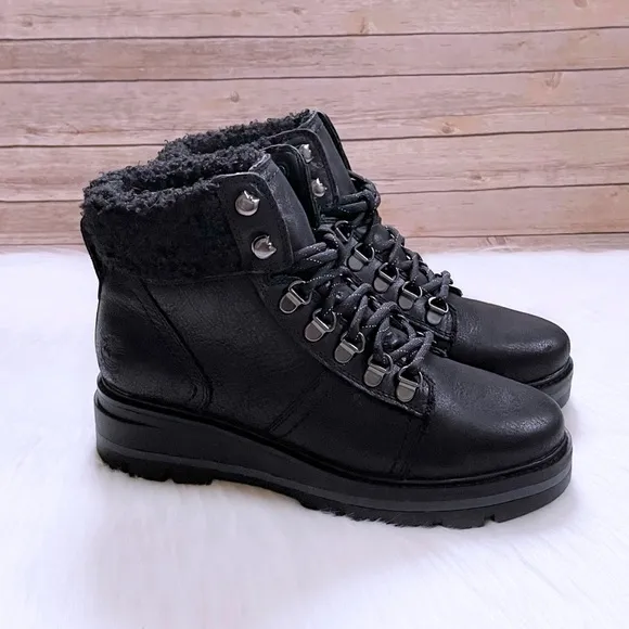 Timberland Women’s Cervinia Valley Waterproof Warm Lined Black Leather Boots