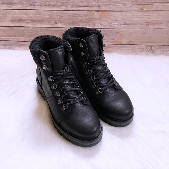 Timberland Women’s Cervinia Valley Waterproof Warm Lined Black Leather Boots