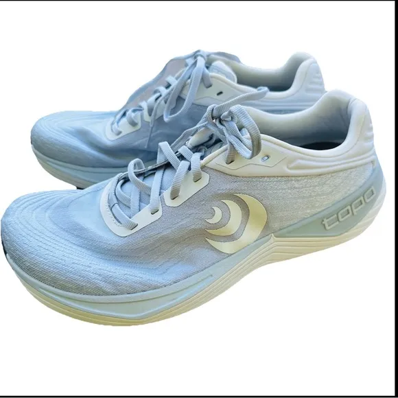 TOPO Ultrafly 5 Running Shoes Men's Size 10.5 Lightweight Grey