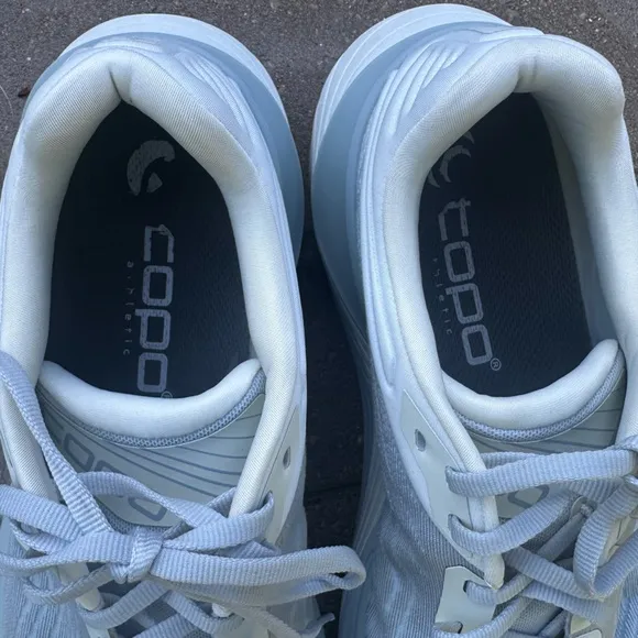 TOPO Ultrafly 5 Running Shoes Men's Size 10.5 Lightweight Grey