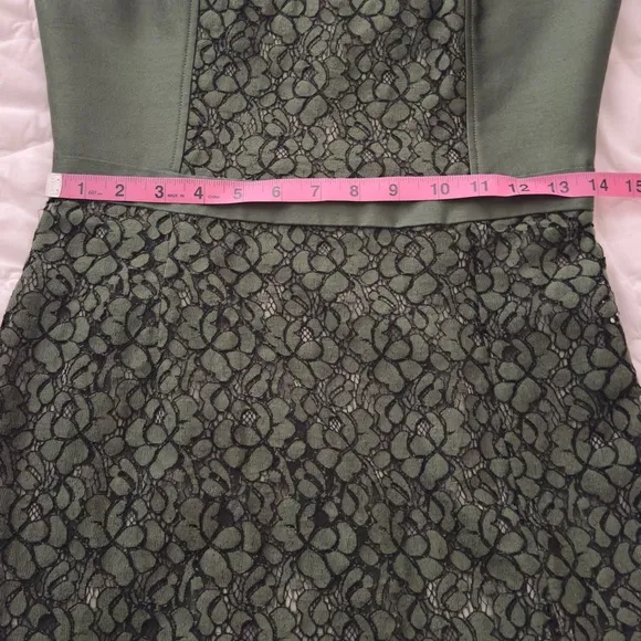 Tory Burch Green and Black Sleeveless Floral Lace Dress.  Size 4. NWOT.