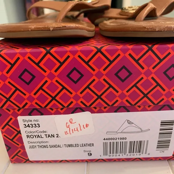 Tory Burch Judy sandals In Royal Tan pebbled Leather. Size 9. GUC