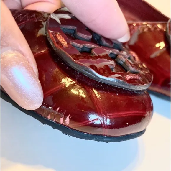 Tory Burch Reva Crocodile Embossed Burgundy Leather Flats Size 8
