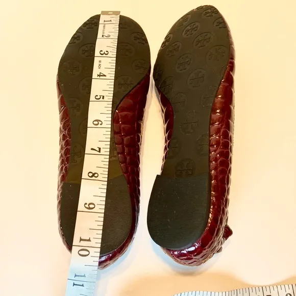 Tory Burch Reva Crocodile Embossed Burgundy Leather Flats Size 8