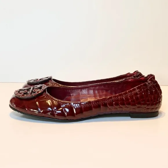 Tory Burch Reva Crocodile Embossed Burgundy Leather Flats Size 8