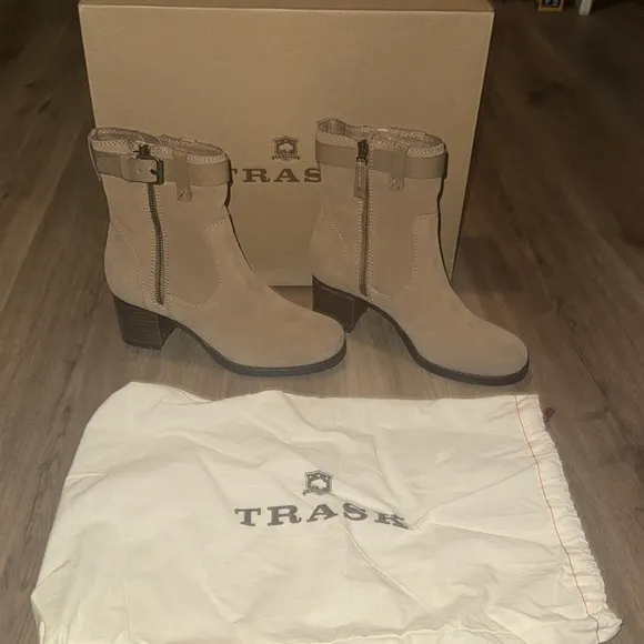 Trask Madison Boots Bootie Suede Taupe- Brand New In Box With Dust Bags