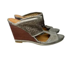 Trask Payton 7.5 T strap slip on Italian waxed suede leather wedge sandals gray