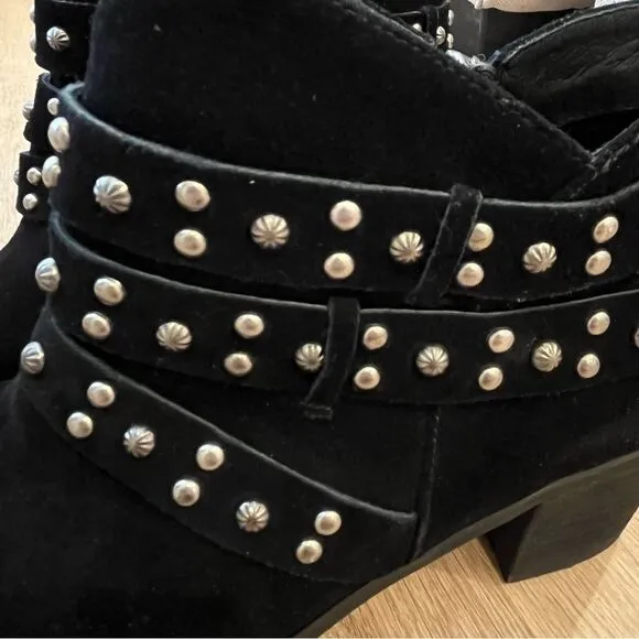 Trinity Ranch by Montana West Suede Leather Studded Ankle Boots in Black size 10
