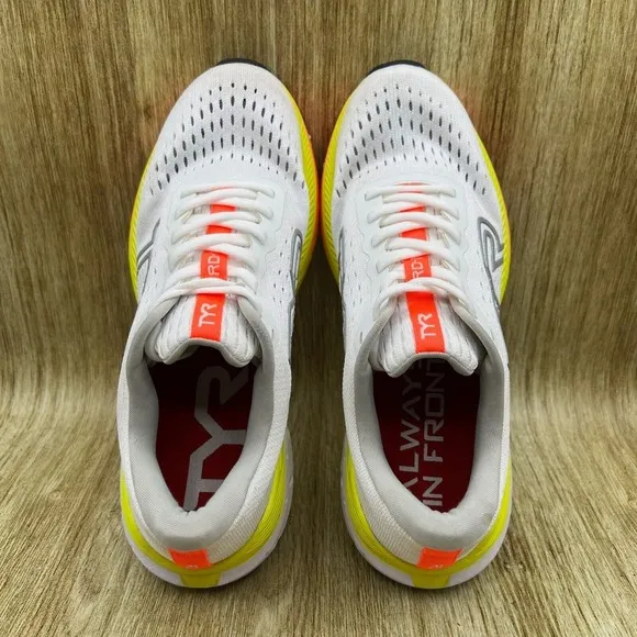 TYR‎ RD-1 Runner Men's Size 8.5 White Yellow Athletic Running Shoes Sneakers