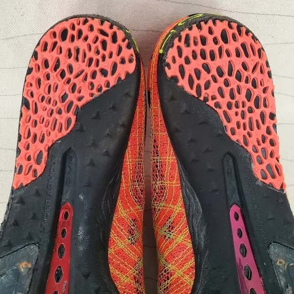 UA Under Armour Mens Track Cleats HOVR Shakedown Orange Shoes Size 8 M/ 9.5 Wom