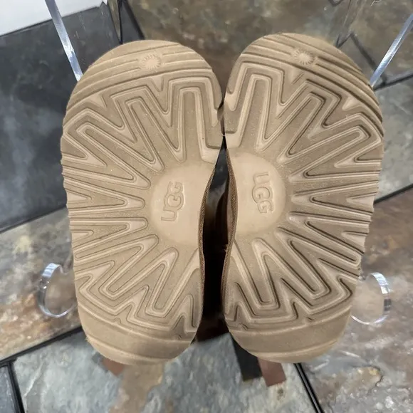 UGG 1017397T Toddler Girl Boots T Mini Bailey Bow II Size  8 Tan Boots