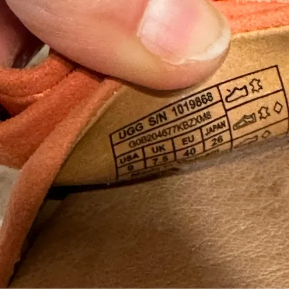 UGG 9 women sandals slip on shoe bows uggs platform sneaker pink peach orange 9