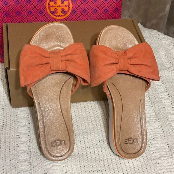 UGG 9 women sandals slip on shoe bows uggs platform sneaker pink peach orange 9