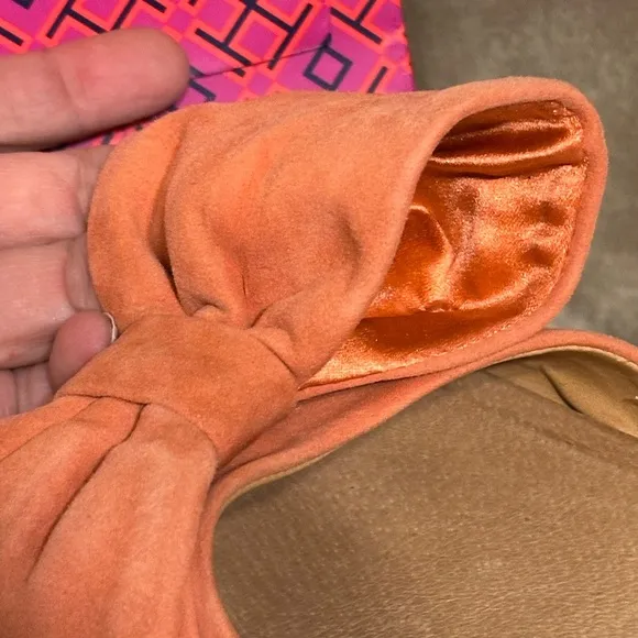 UGG 9 women sandals slip on shoe bows uggs platform sneaker pink peach orange 9