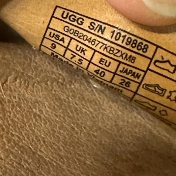 UGG 9 women sandals slip on shoe bows uggs platform sneaker pink peach orange 9