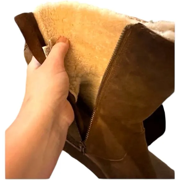 UGG Australia Kaya Leather Sheepskin Boots Size 7 Water Resistant Cozycore
