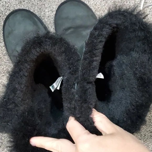 Ugg Australia Women 1962Y Tall Bailey Button Triplet Sheepskin shoes boots sz 6