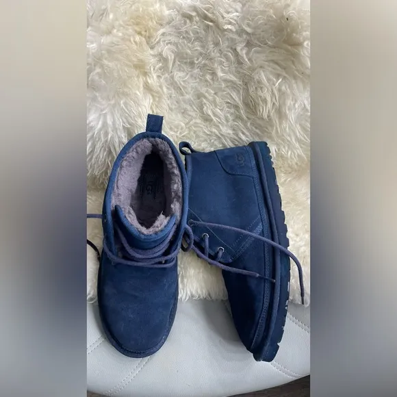 UGG Blue Lace-Up Boots with Plush Lining