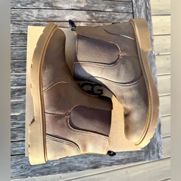 UGG Bolden Weather leather Chelsea boots size 6