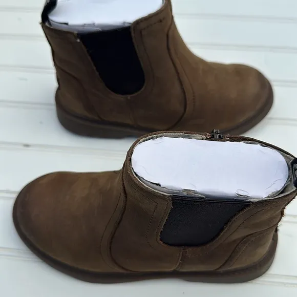 Ugg boots size 12 style T Bolden Weather.