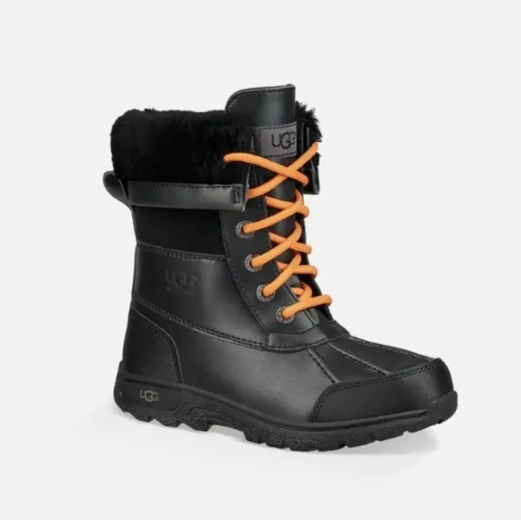 UGG® Butte II Boot -Big Kid -size 4