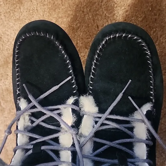 UGG Chickaree Lace-up Waterproof Boots